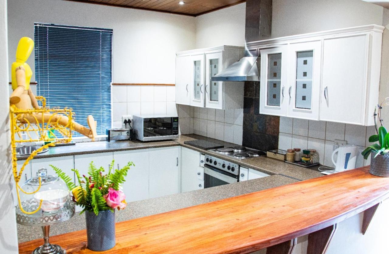 Sixty Three Hotell Bloemfontein Eksteriør bilde