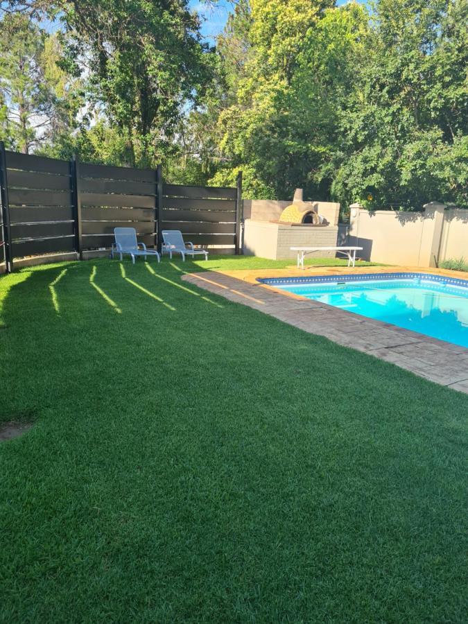 Sixty Three Hotell Bloemfontein Eksteriør bilde